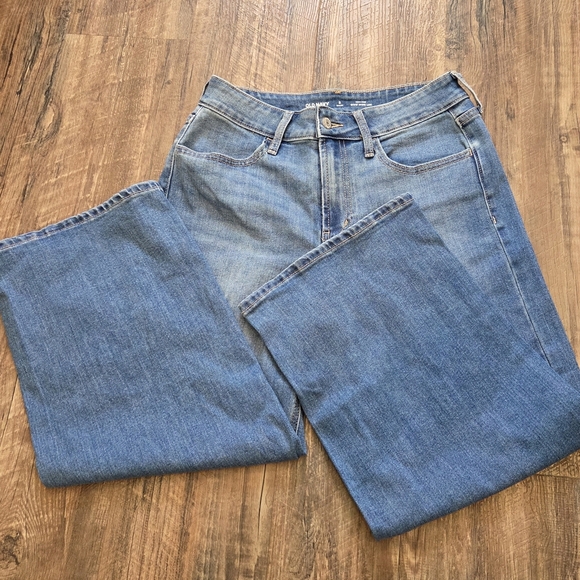 Old Navy High-Rise Wow Wide Leg Cropped Jeans Size 2 Short Light Wash - Picture 1 of 10